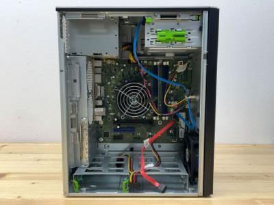 Fujitsu ESPRIMO P757