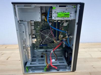 Fujitsu ESPRIMO P757