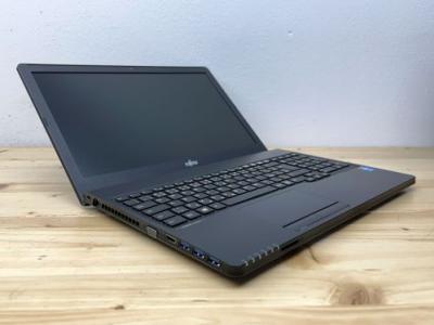 Fujitsu LIFEBOOK A555