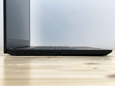 Lenovo ThinkPad P15s Gen 2i