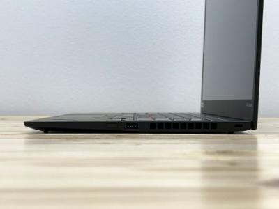 Lenovo ThinkPad X1 Carbon 7th Gen
