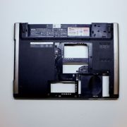 Dell Vostro 3400 spodní kryt