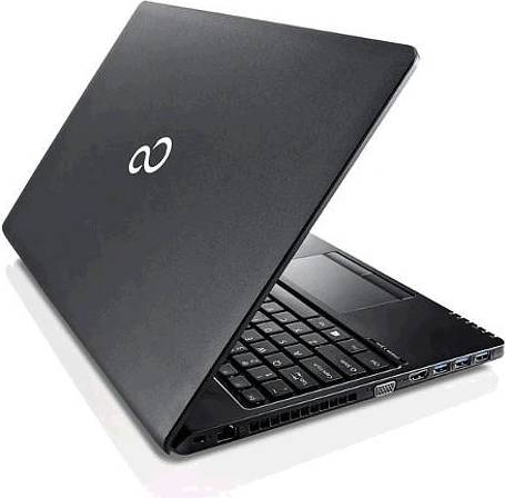 Fujitsu LifeBook A556 / i5 - obrázek 4