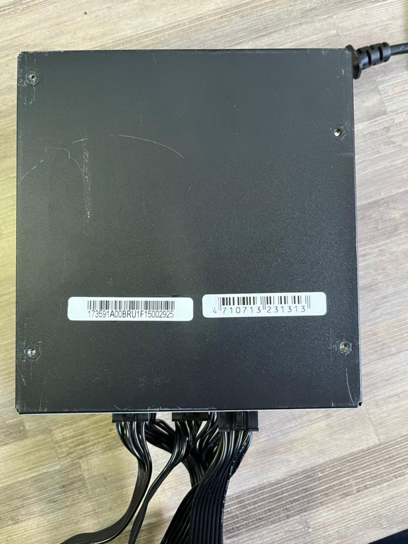 CHIEFTEC zdroj Proton, BDF-1000C, 1000W, 14cm fan, PFC, 80+ Bronze, Cable Management - obrázek 2