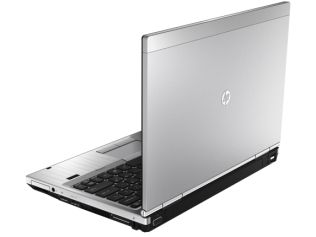 HP Elitebook 2560p rozevřený zezadu